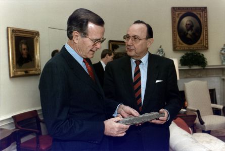 Hans-Dietrich Genscher wearing a suit and tie