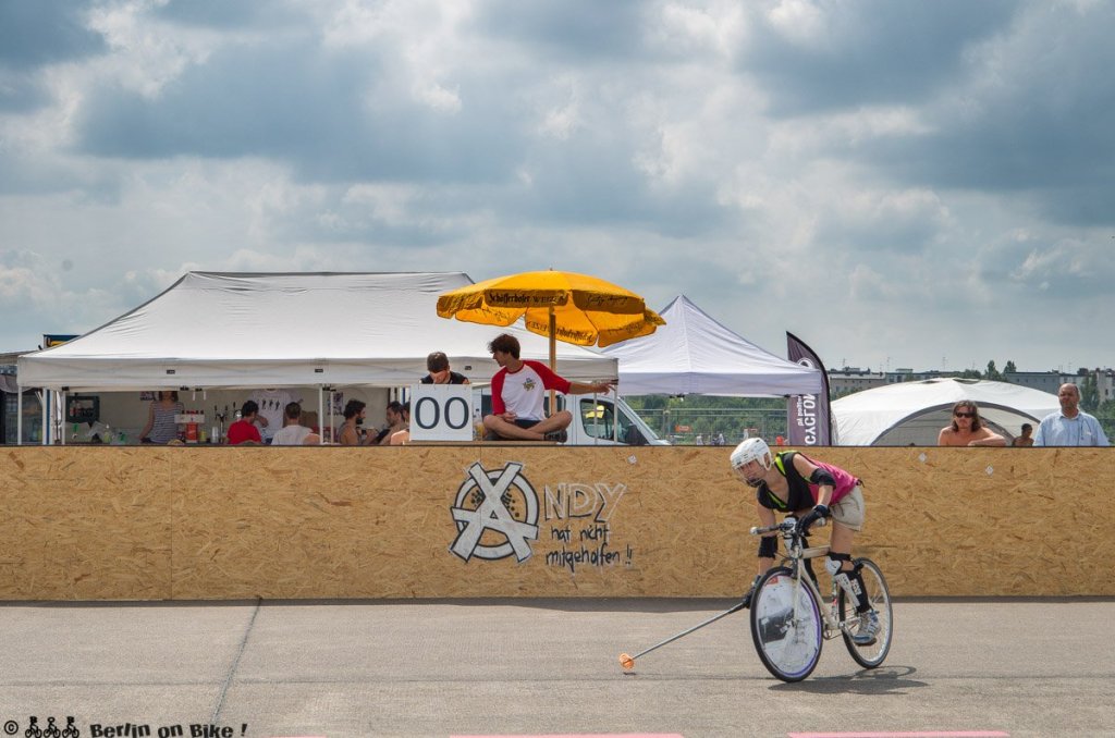 bikepolo-tempelhof-berlin-mixed-international-4395