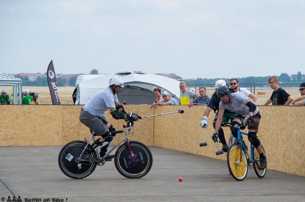 bikepolo-tempelhof-berlin-mixed-international-4488