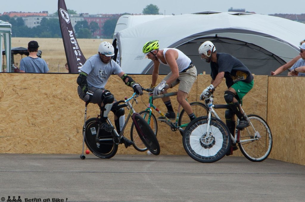 bikepolo-tempelhof-berlin-mixed-international-4495