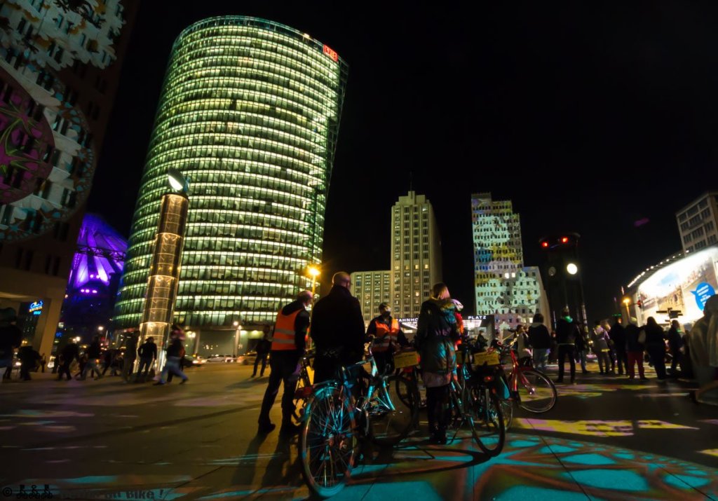 Fahrradtour zum Festival of Lights in Berlin 2014