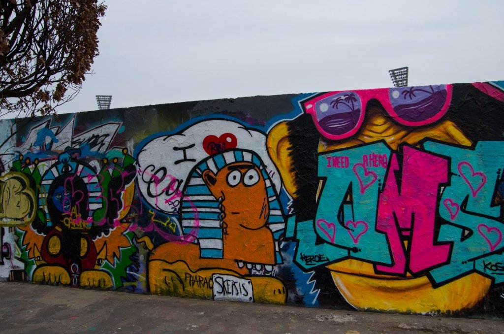 Pharao Skepsis als Streetart im Mauerpark
