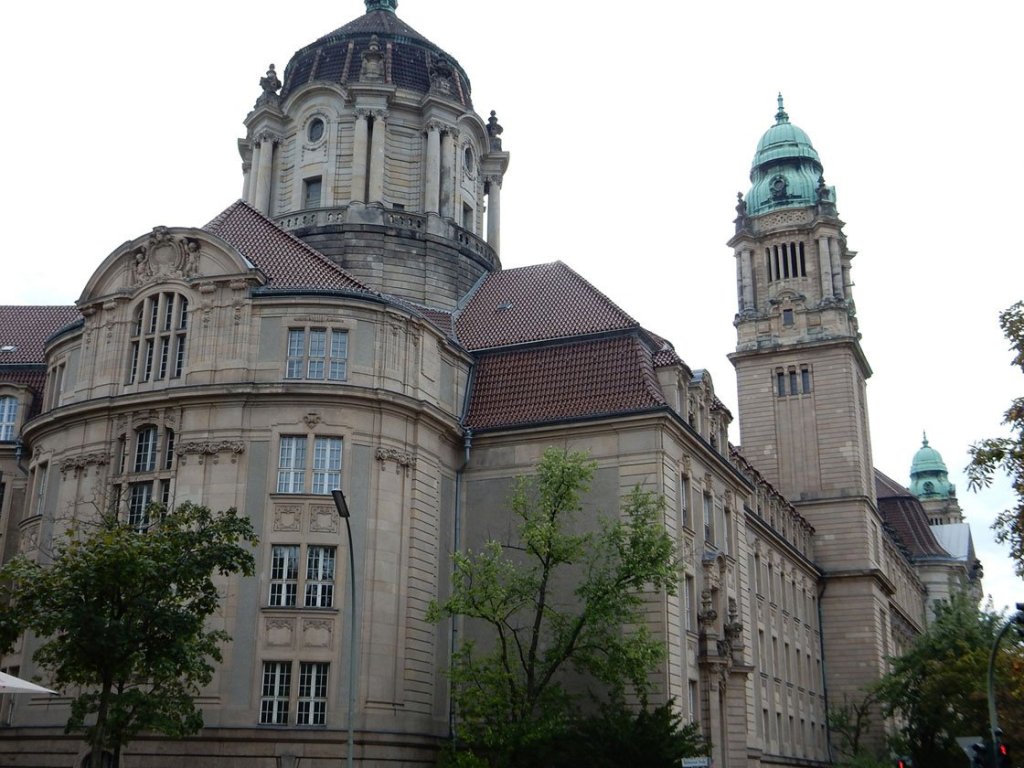 Das Amtsgericht Tiergarten ist ein imposanter Bau und Schauplatz so manchen Krimis.
