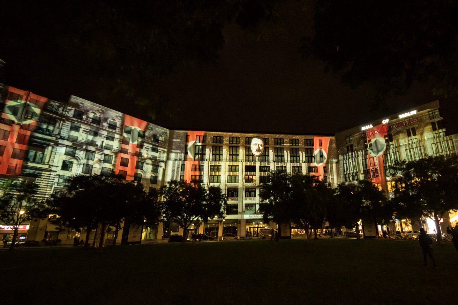 Die Mall of Berlin beim Festival of Lights