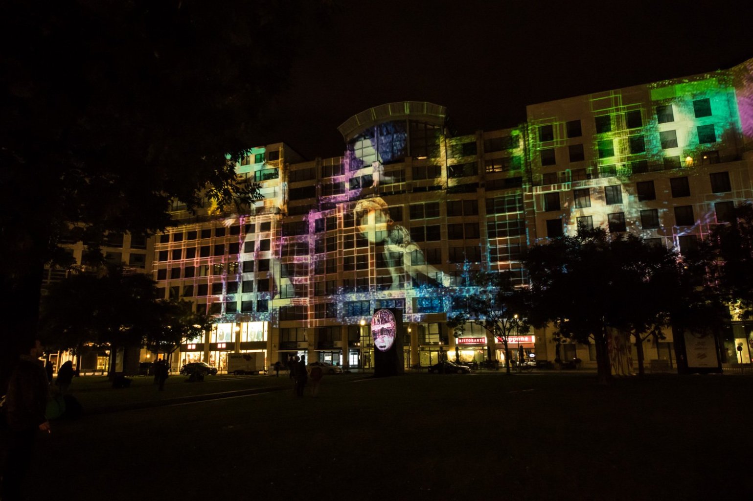 Die Mall of Berlin beim Festival of Lights