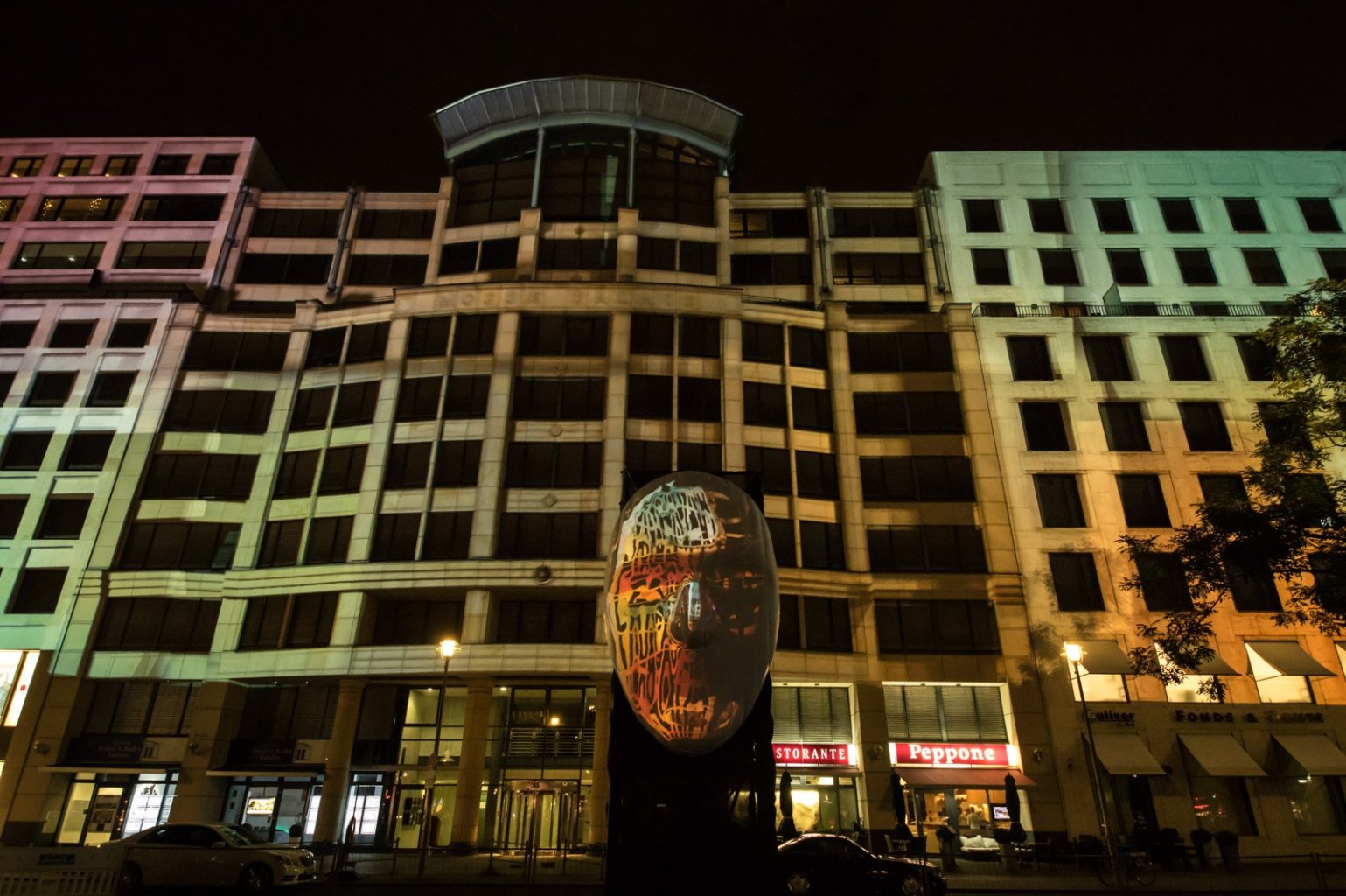 Die Mall of Berlin beim Festival of Lights