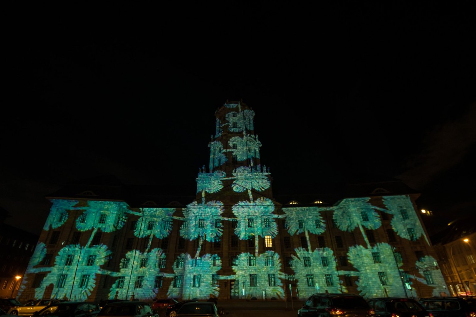 Altes Stadthaus bei Berlin leuchtet 2016