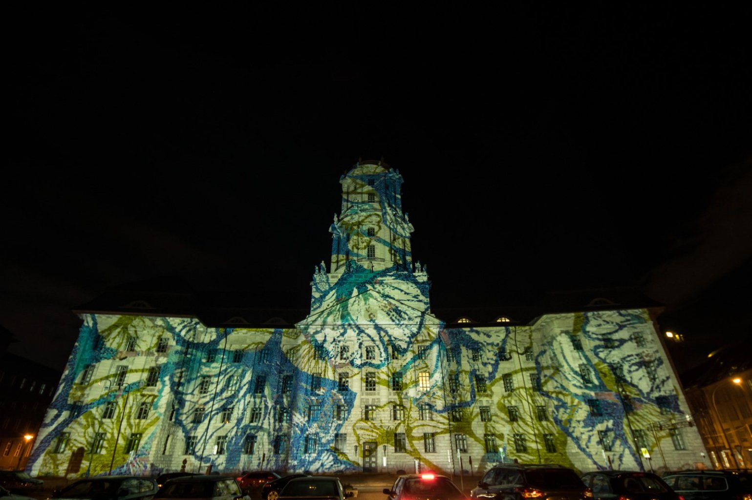 Altes Stadthaus bei Berlin leuchtet 2016