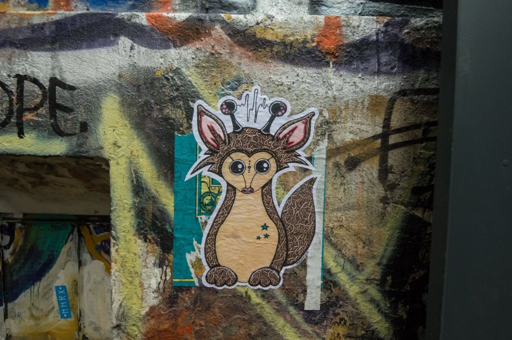 streetart-berlin-haus-schwarzenberg13