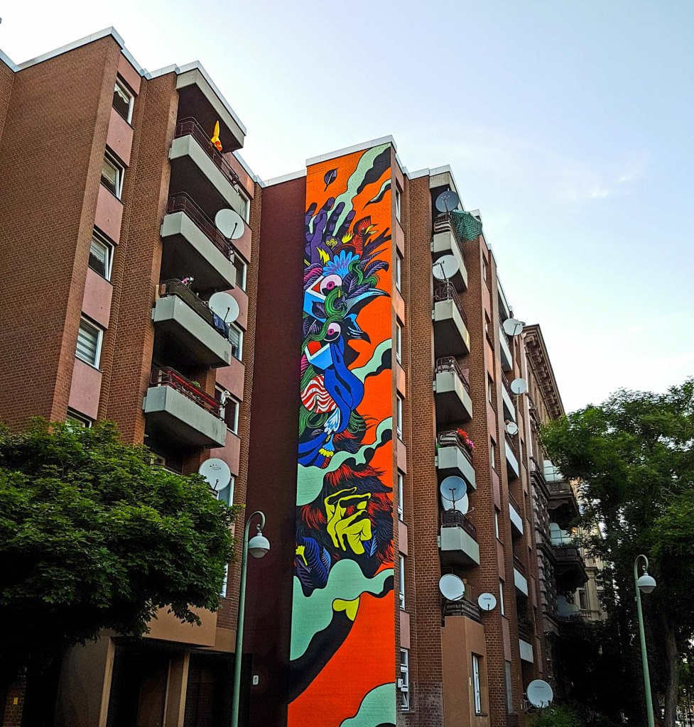 Etwas versteckt in der Steinmetzstraße ist dieses farbenfrohe Werk der brasilianischen Crew "Bicicleta Sem Freio", kurz BsF.