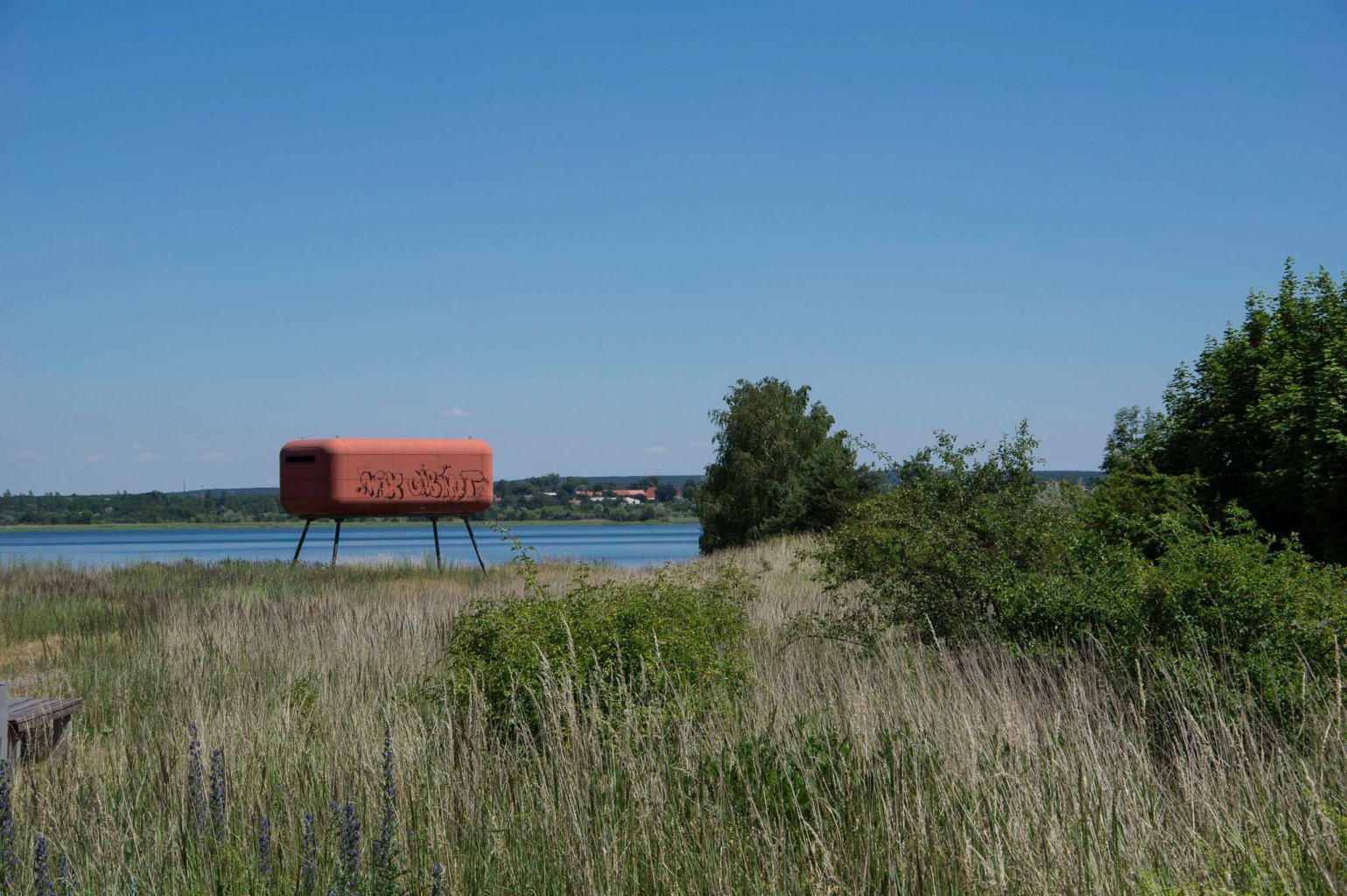 Die Ufos am Gremminer See gibt es in unterschiedlichen Farben.