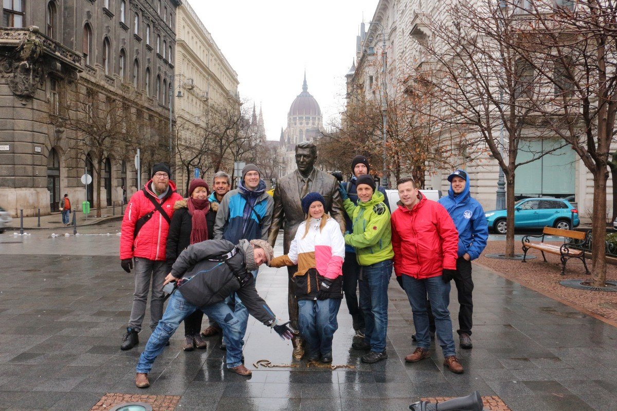 Budapest-Bike-Tour Happy bike tour operators with Ronald Reagan Statue