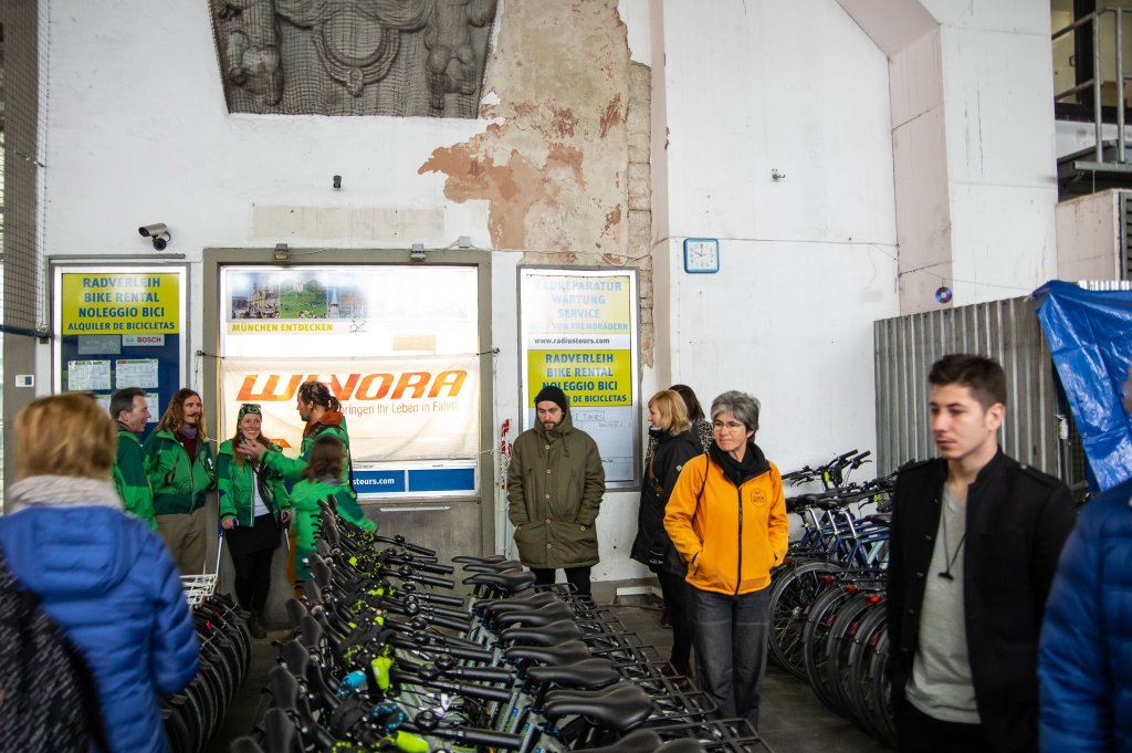 Radius Tours has a really nice location, directly inside Munich main station