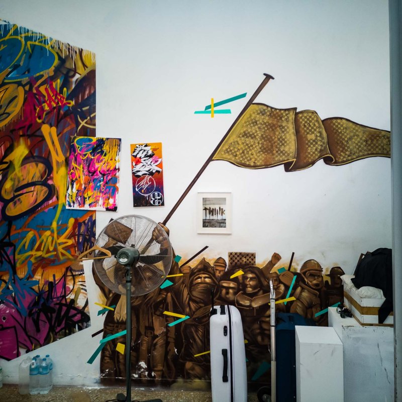 a bunch of items that are hanging on the wall