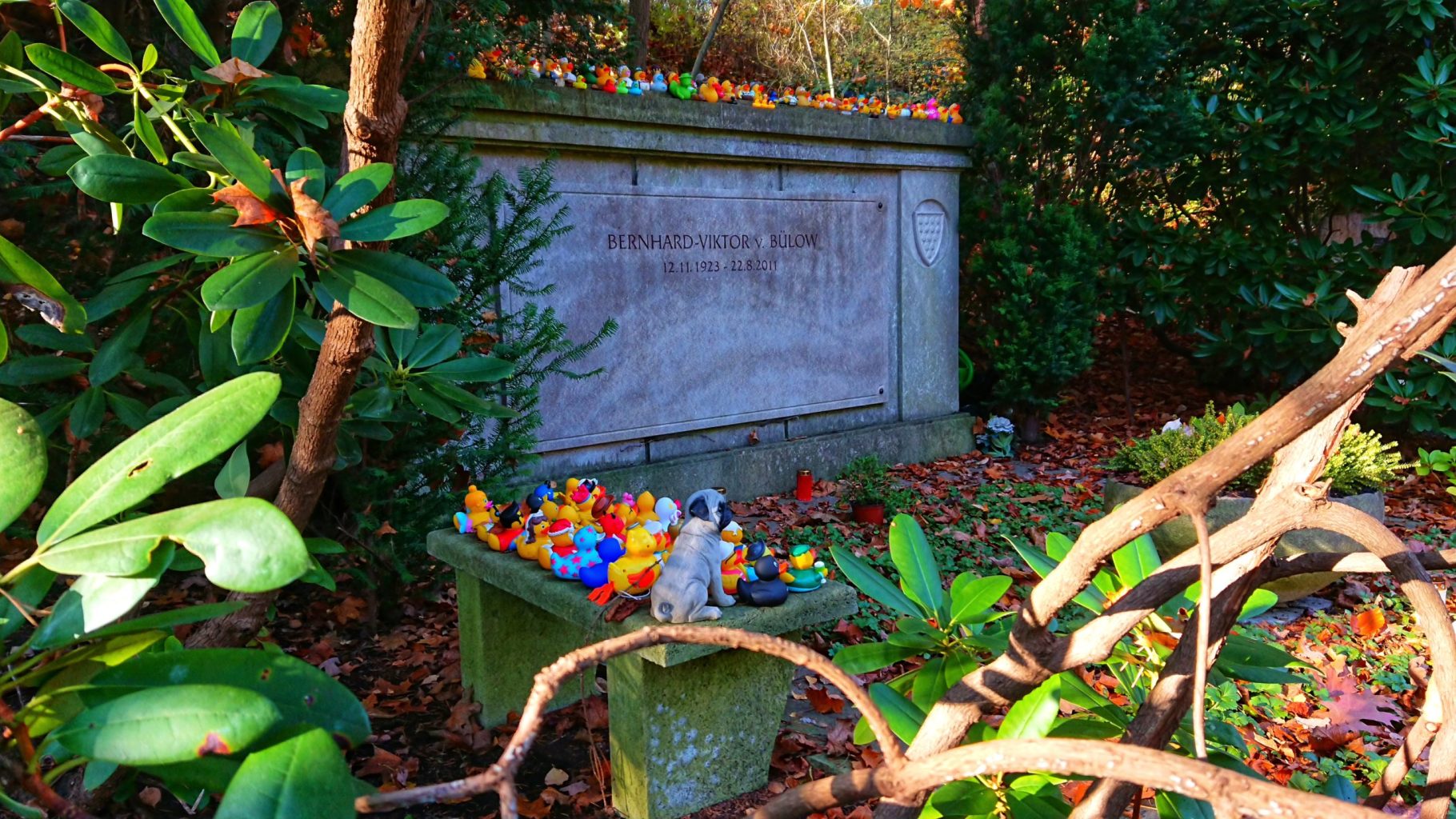 Das Grab von Loriot am Waldfriedhof Heerstraße