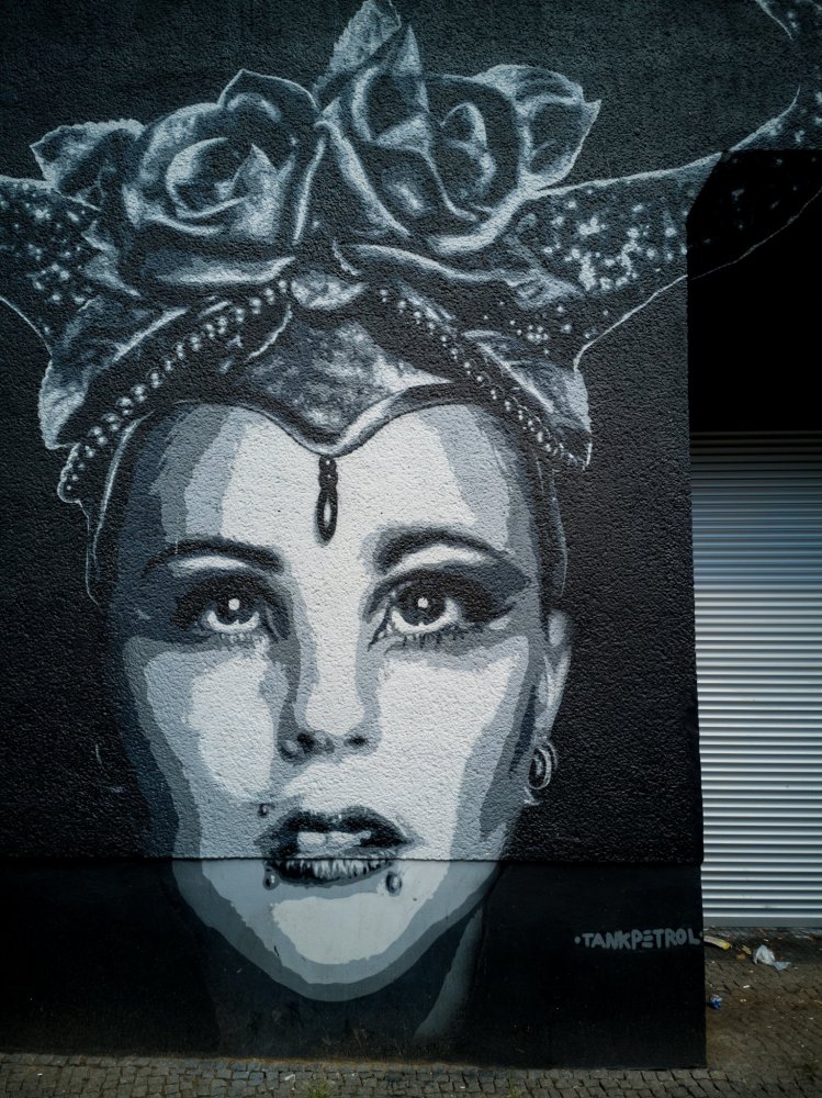 Street Art Berlin Tank Patrol
