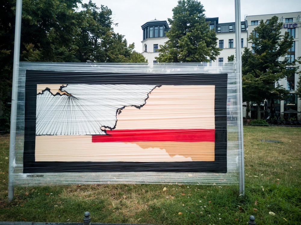 Street Art Berlin Installation von Daniel Roar