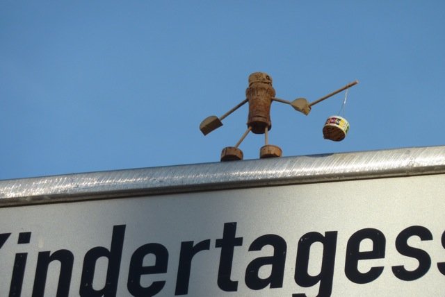 Korkmännchen mit Laterne
