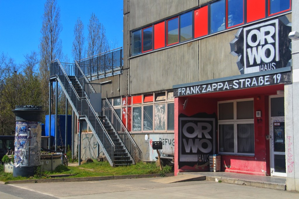 Eingang des Orwo-Hauses