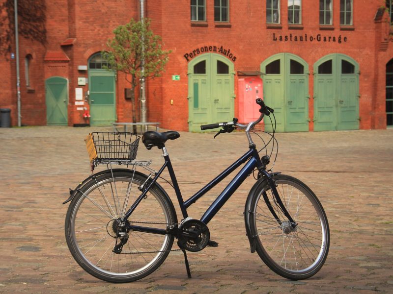 Fahrradverleih Berlin on Bike Unisex Trekkingrad 21-Gang Kulturbrauerei 06