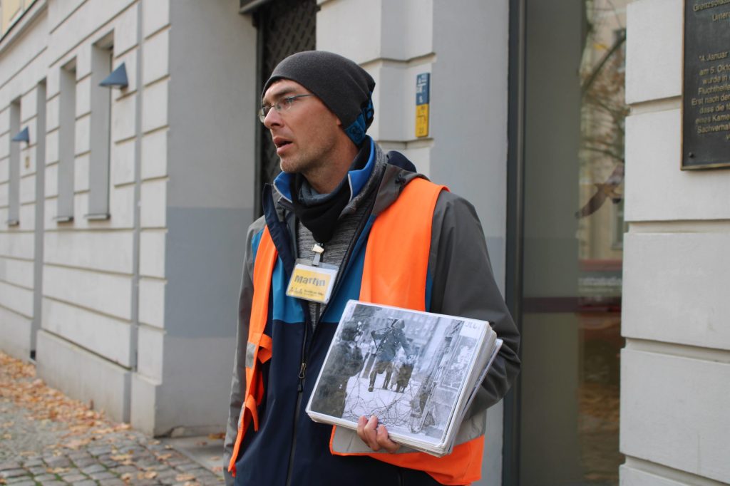 Berliner Mauer Radtour in der Strelitzer Straße mit