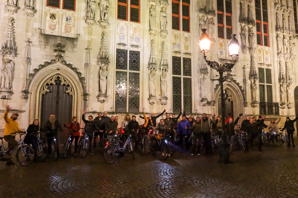 Exploring Bruges by bike at night